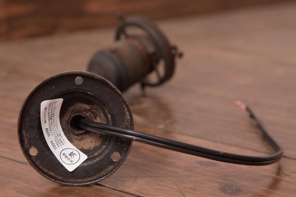 アンティーク照明　昭和初期　フリルシェードがおしゃれな西洋風のウォールランプ(壁付け照明)