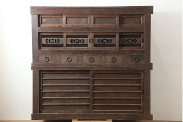 アンティーク家具　前面ケヤキ材・ヒノキ材　近江水屋箪笥キャビネット・重ね(戸棚、水屋箪笥、収納棚)(R-036297)
