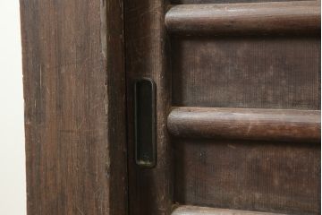 アンティーク家具　前面ケヤキ材・ヒノキ材　近江水屋箪笥キャビネット・重ね(戸棚、水屋箪笥、収納棚)(R-036297)