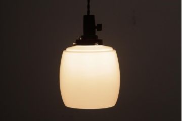 レトロ照明　シンプルで馴染みやすい昭和レトロの筒型吊り下げ照明(天井照明)(1)