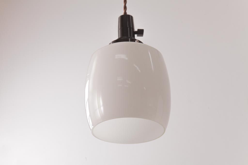 レトロ照明　シンプルで馴染みやすい昭和レトロの筒型吊り下げ照明(天井照明)(1)