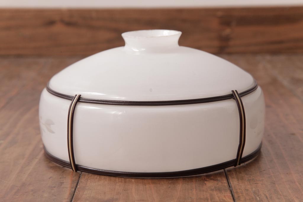 レトロ照明　日本風情が感じられる丸みを帯びたペンダントライト(天井照明)