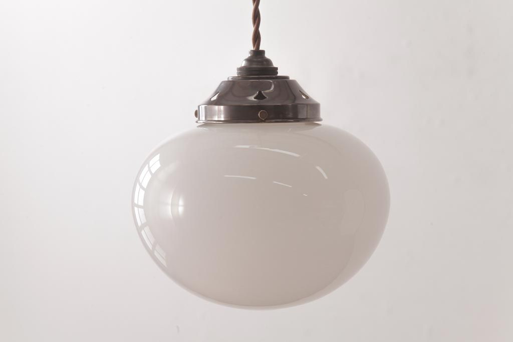 アンティーク照明　ふっくらとしたシェードが可愛らしいペンダントライト(天井照明)