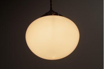 アンティーク照明　ふっくらとしたシェードが可愛らしいペンダントライト(天井照明)