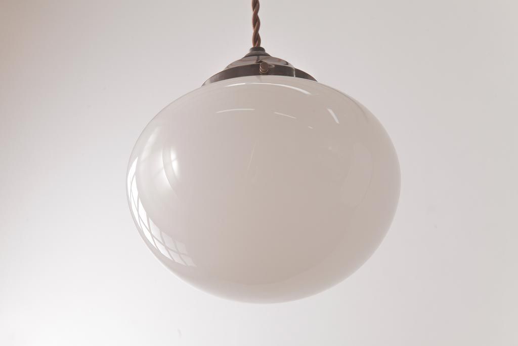 アンティーク照明　ふっくらとしたシェードが可愛らしいペンダントライト(天井照明)