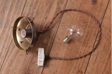 アンティーク照明　ふっくらとしたシェードが可愛らしいペンダントライト(天井照明)