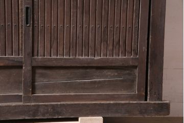 和製アンティーク　明治期　四尺　縦桟引き戸の水屋箪笥(収納棚、キャビネット)(R-036304)