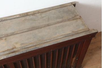 アンティーク家具　明治期　桟の引き戸が魅力の六尺収納箪笥・上段(キャビネット、水屋箪笥)(R-036311)