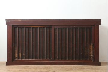 アンティーク家具　明治期　桟の引き戸が魅力の六尺収納箪笥・上段(キャビネット、水屋箪笥)(R-036311)