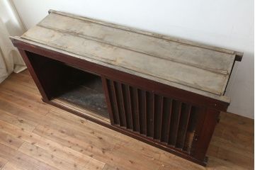アンティーク家具　明治期　桟の引き戸が魅力の六尺収納箪笥・上段(キャビネット、水屋箪笥)(R-036311)