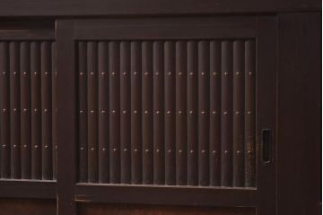 アンティーク家具　明治期　丸桟　銅金具　上手物の近江水屋箪笥キャビネット(収納棚、サイドボード、テレビ台)(R-036313)