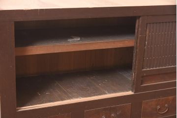 アンティーク家具　明治期　丸桟　銅金具　上手物の近江水屋箪笥キャビネット(収納棚、サイドボード)(R-036314)