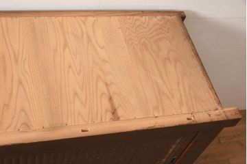 アンティーク家具　明治期　丸桟　銅金具　上手物の近江水屋箪笥キャビネット(収納棚、サイドボード)(R-036314)
