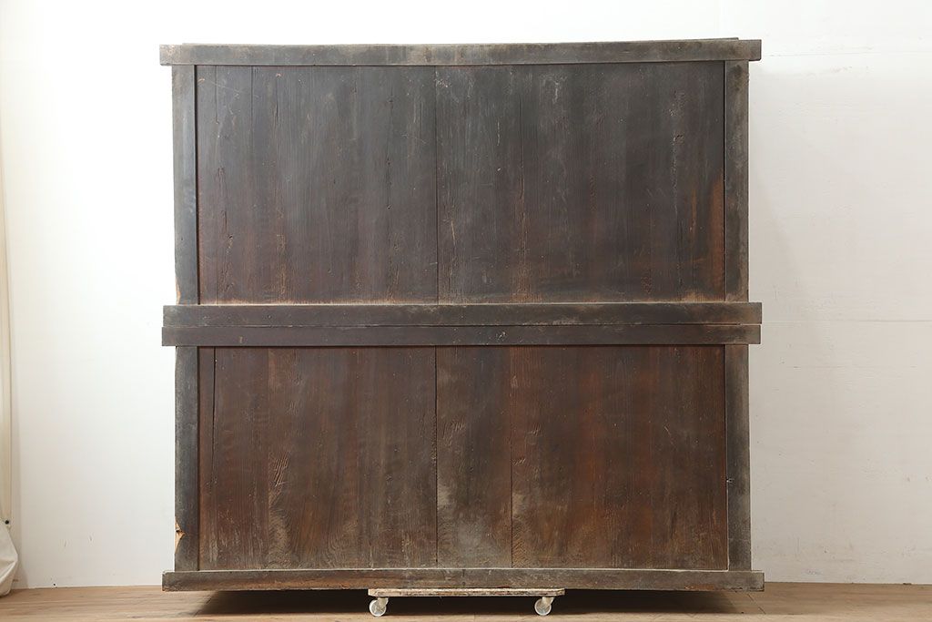 アンティーク家具　明治期　桟の引き戸が魅力の六尺収納箪笥・重ね(キャビネット、水屋箪笥)(R-036318)