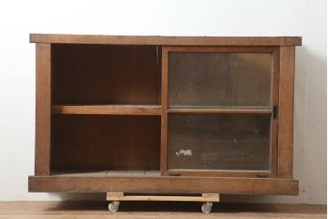 アンティーク家具　明治大正期　太い框が立派な水屋箪笥サイドボード・下段(ガラスケース、キャビネット、収納棚)(R-036324)