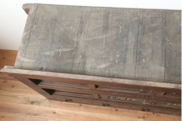 アンティーク家具　前面ケヤキ材・ヒノキ材　近江水屋箪笥キャビネット・上段(戸棚、水屋箪笥、収納棚)(R-036325)