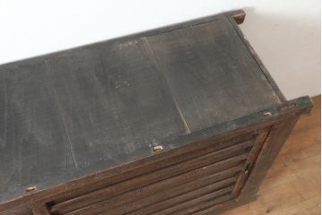 アンティーク家具　前面ケヤキ材・ヒノキ材　近江水屋箪笥キャビネット・下段(戸棚、水屋箪笥、収納棚)(R-036326)