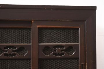 アンティーク家具　縦桟引き戸の近江水屋箪笥テレビ台(キャビネット、戸棚、収納棚、サイドボード、食器棚)(R-036353)