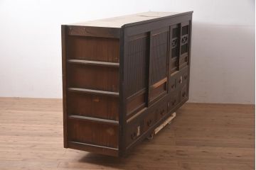 アンティーク家具　縦桟引き戸の近江水屋箪笥テレビ台(キャビネット、戸棚、収納棚、サイドボード、食器棚)(R-036353)