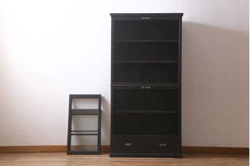 アンティーク家具　昭和初期　ノスタルジックな雰囲気が漂う黒塗りキャビネット(重ね戸棚、戸棚、収納棚、飾り棚)(R-036360)