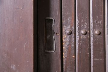 アンティーク家具　シンプルな四尺水屋箪笥(キャビネット、収納棚)(R-036363)