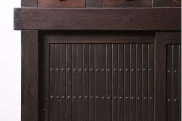 アンティーク家具　シンプルな四尺水屋箪笥(キャビネット、収納棚)(R-036363)