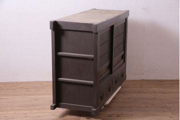 アンティーク家具　シンプルな四尺水屋箪笥(サイドボード、テレビ台)(R-036364)