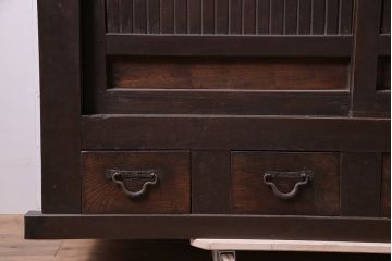 アンティーク家具　シンプルな四尺水屋箪笥(サイドボード、テレビ台)(R-036364)