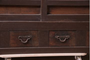 アンティーク家具　シンプルな四尺水屋箪笥(サイドボード、テレビ台)(R-036364)