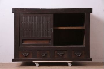 アンティーク家具　シンプルな四尺水屋箪笥(サイドボード、テレビ台)(R-036364)