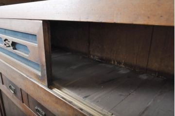 アンティーク家具　明治大正期　前面ケヤキ・ヒノキ材　六尺水屋箪笥キャビネット(収納棚)(R-036366)