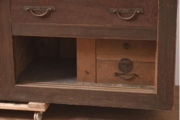 アンティーク家具　明治期　前面ヒノキ・ケヤキ材　収納箪笥キャビネット(テレビ台、水屋箪笥、収納棚、戸棚、サイドボード)(R-036371)
