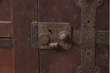 アンティーク家具　ヒノキ材　明治大正期　関西帳場箪笥のサイドキャビネット(収納棚、戸棚)(R-036374)