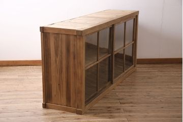 アンティーク家具　ストリップド(剥離)　前面ニレ材　シンプルな戸棚(飾り棚、収納棚)(R-036382)
