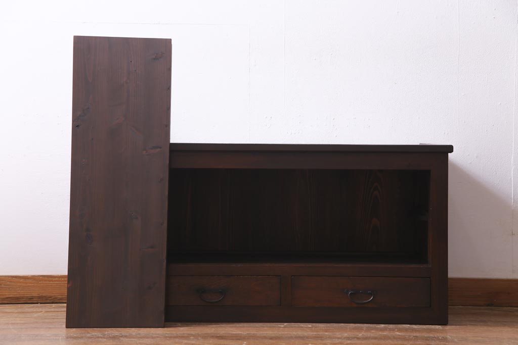 アンティーク家具　明治大正期　ヒノキ材　小振り　味わい深い帳場箪笥のローボード(収納棚、テレビ台)