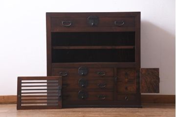 アンティーク家具　明治期　ヒノキ材　堅牢さと品格が漂うリメイク帳場箪笥(時代箪笥、収納棚、戸棚)
