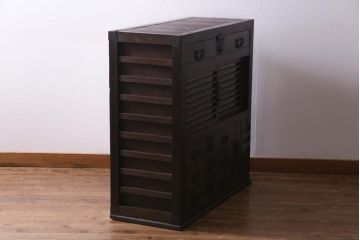 アンティーク家具　明治期　ヒノキ材　堅牢さと品格が漂うリメイク帳場箪笥(時代箪笥、収納棚、戸棚)