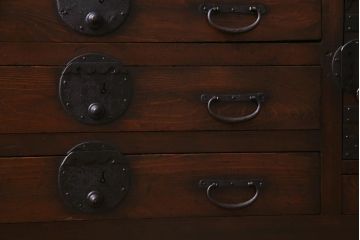 アンティーク家具　明治期　ヒノキ材　堅牢さと品格が漂うリメイク帳場箪笥(時代箪笥、収納棚、戸棚)