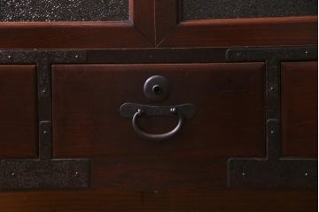 アンティーク家具　鉄脚付リメイク　前面ケヤキ材　漆塗り　ヴィンテージテイストなテレビ台(リビングボード、ローボード、戸棚、ビンテージ)