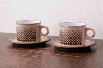 アンティーク雑貨　イギリスビンテージ　HORNSEA(ホーンジー)　CORAL(コーラル)　カップ&ソーサー2客セット(洋食器)(R-036409)