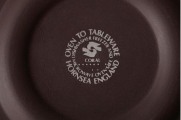 アンティーク雑貨　イギリスビンテージ　HORNSEA(ホーンジー)　CORAL(コーラル)　カップ&ソーサー2客セット(洋食器)(R-036411)