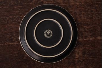 アンティーク雑貨　イギリスビンテージ　HORNSEA(ホーンジー)　EBONY(エボニー)　カップ&ソーサー2客セット(洋食器)(R-036416)