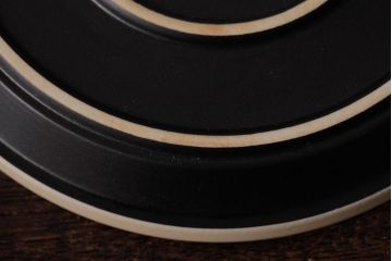 アンティーク雑貨　イギリスビンテージ　HORNSEA(ホーンジー)　EBONY(エボニー)　カップ&ソーサー2客セット(洋食器)(R-036416)