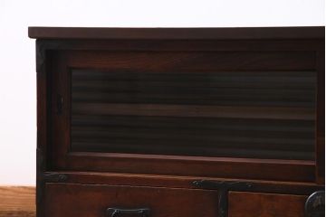 和製　アンティーク家具　前板ケヤキ材　モールガラス入り　味わい深い風合いが格好いいリメイクテレビ台(ローボード、収納棚、テレビボード)