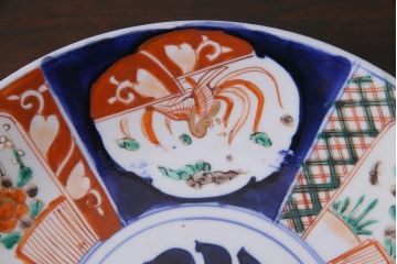アンティーク雑貨　明治期　色絵　草花文　一尺一寸　鮮やかな色使いが印象的な大皿(和食器)