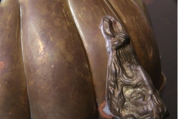 ヴィンテージ雑貨　真鍮製　山羊モチーフが存在感のある大きなボウル(鉢カバー、プランター、ビンテージ)