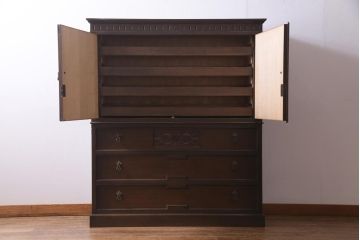 ビンテージ家具　神戸家具　永田良介商店　英国アンティークの様なデザインが魅力のチェスト(洋タンス、衣類タンス)