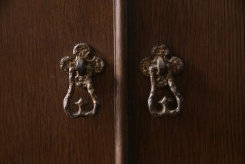 ビンテージ家具　神戸家具　永田良介商店　英国アンティークの様なデザインが魅力のチェスト(洋タンス、衣類タンス)