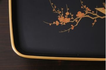 中古　伝統工芸　輪島塗　共箱付き　草花蒔絵　螺鈿　漆器　優雅で気品あふれる屠蘇器(とそき)(定価約70万円)