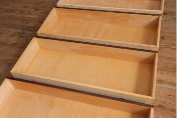 当店リメイク家具　北海道民芸家具　和室にも洋室にも合うチェスト(引き出し、タンス)